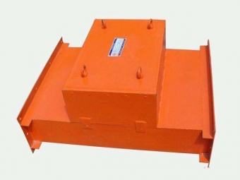 化纖專用永磁管道式除鐵器